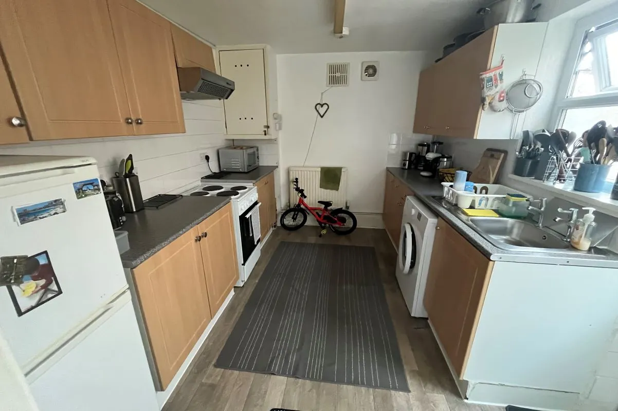 41 Dunmow Road, Stratford, London, E15 1TZ
