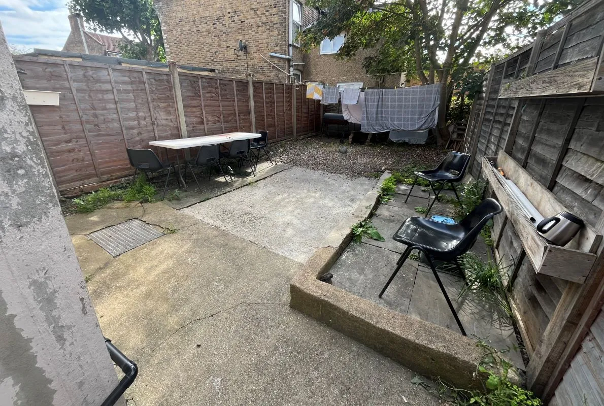 41 Dunmow Road, Stratford, London, E15 1TZ