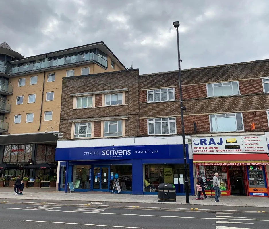 14A Wilton Parade, High Street, Feltham, Middlesex, TW13 4BU