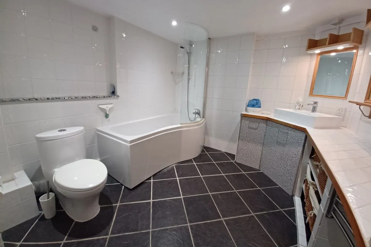 Flat 5A, 3-5 Cheyne Place, London, Kensington and Chelsea, SW3 4HH