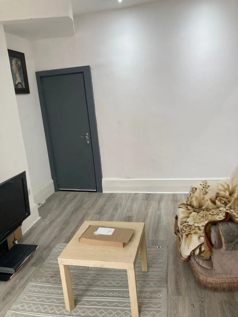 3 Trentham Place, Leeds, West Yorkshire, LS11 6HR