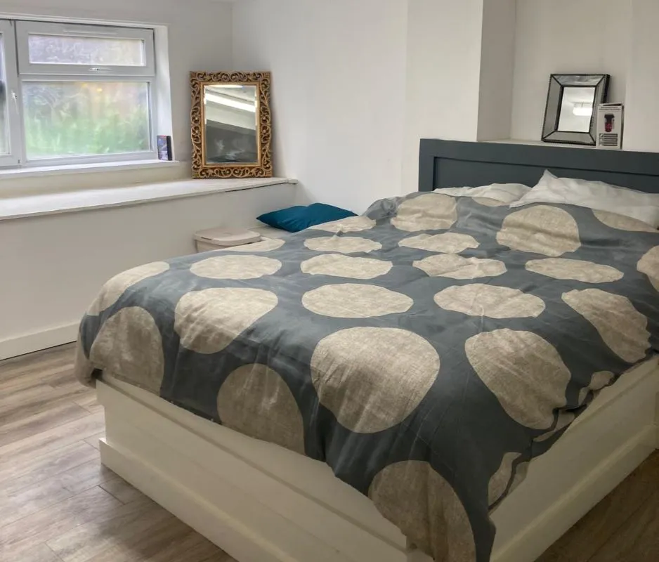 3 Trentham Place, Leeds, West Yorkshire, LS11 6HR