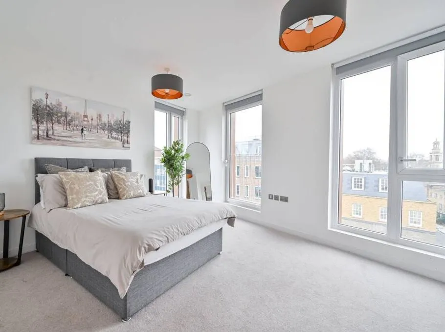Penthouse Flat, 280 Borough High Street, London, Southwark, SE1 1JS