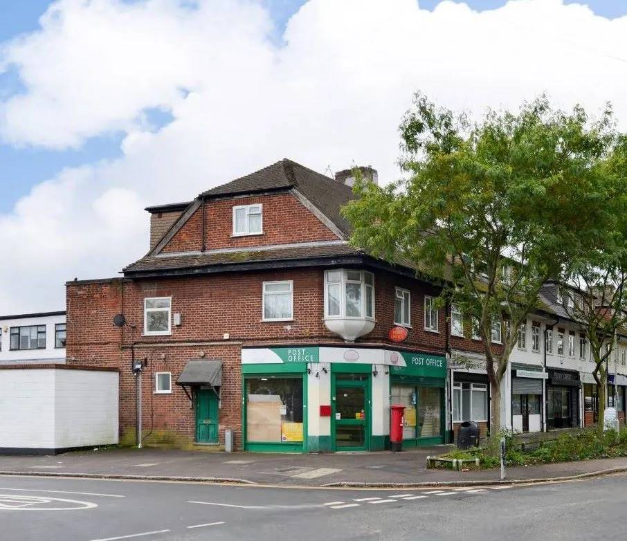 19 Hatch Lane, London, E4 6LP