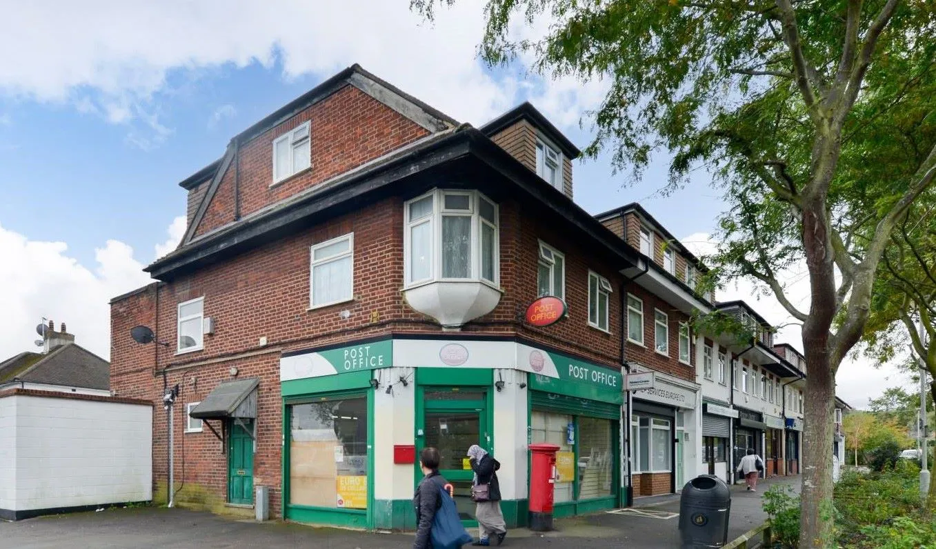 19 Hatch Lane, London, E4 6LP