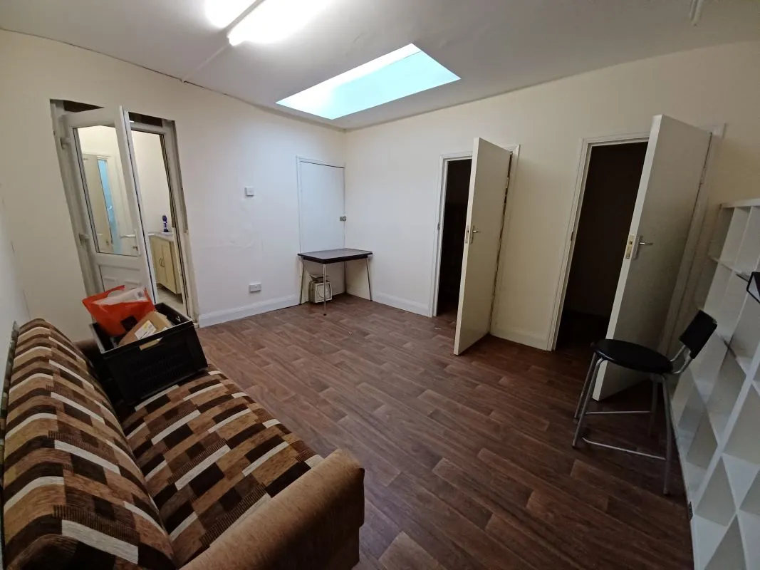 19 Hatch Lane, London, E4 6LP