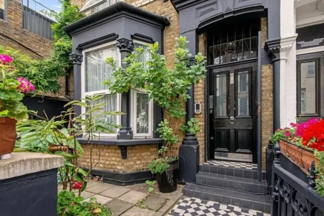 2A Beatty Road, Stoke Newington, London, N16 8EB