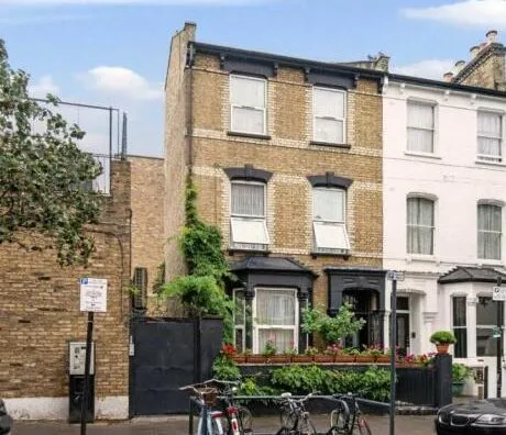 2A Beatty Road, Stoke Newington, London, N16 8EB