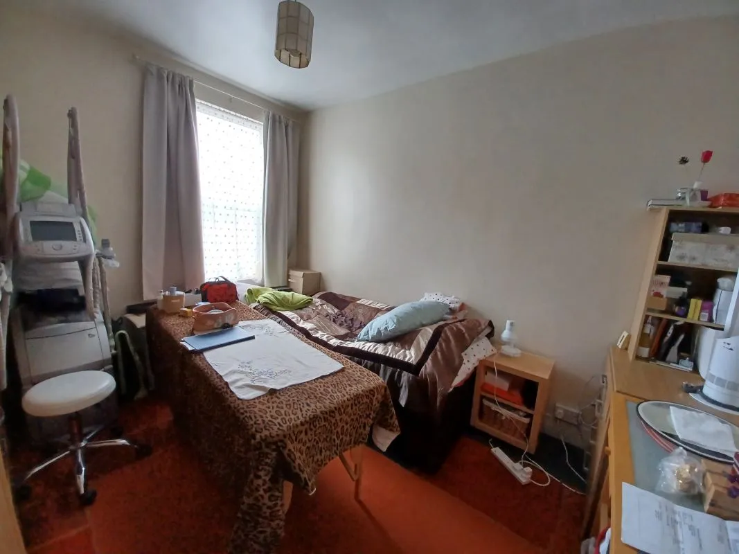 11 Hainault Street, Ilford, Essex, IG1 4EJ