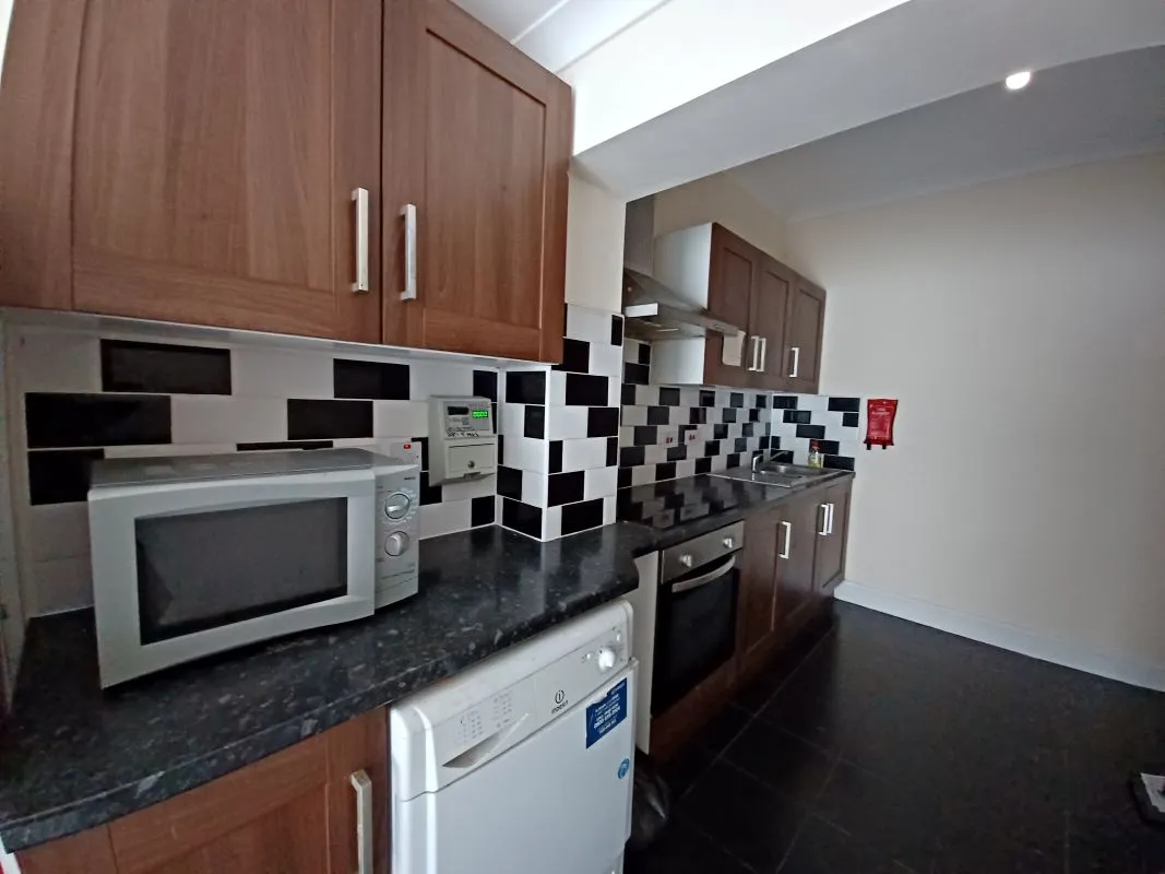 9 Scarborough Road, London, E11 4AL