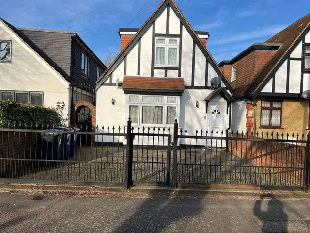 7 Millet Road, Greenford, Middlesex, UB6 9SG