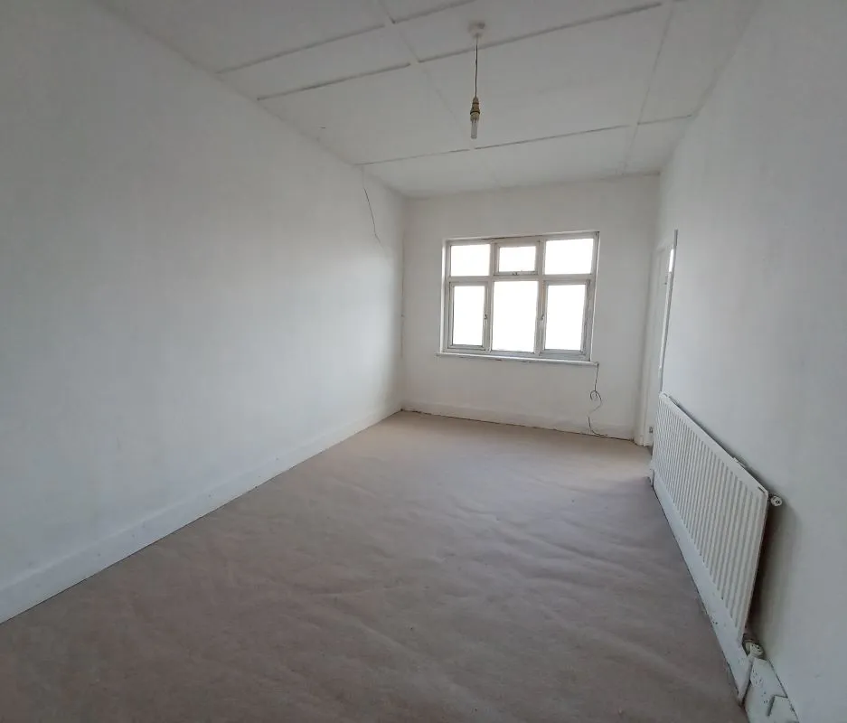 98 Point Road, Canvey Island, Essex, SS8 7TG