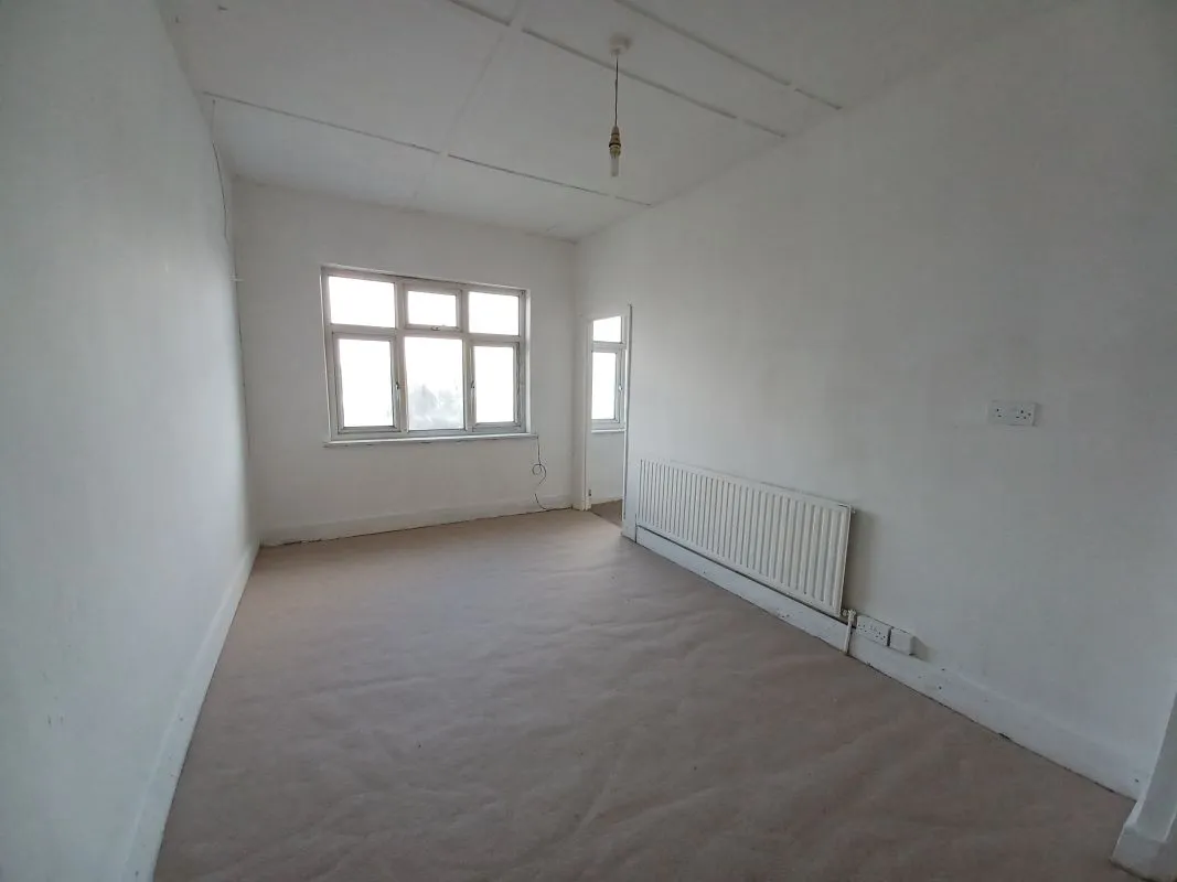 98 Point Road, Canvey Island, Essex, SS8 7TG