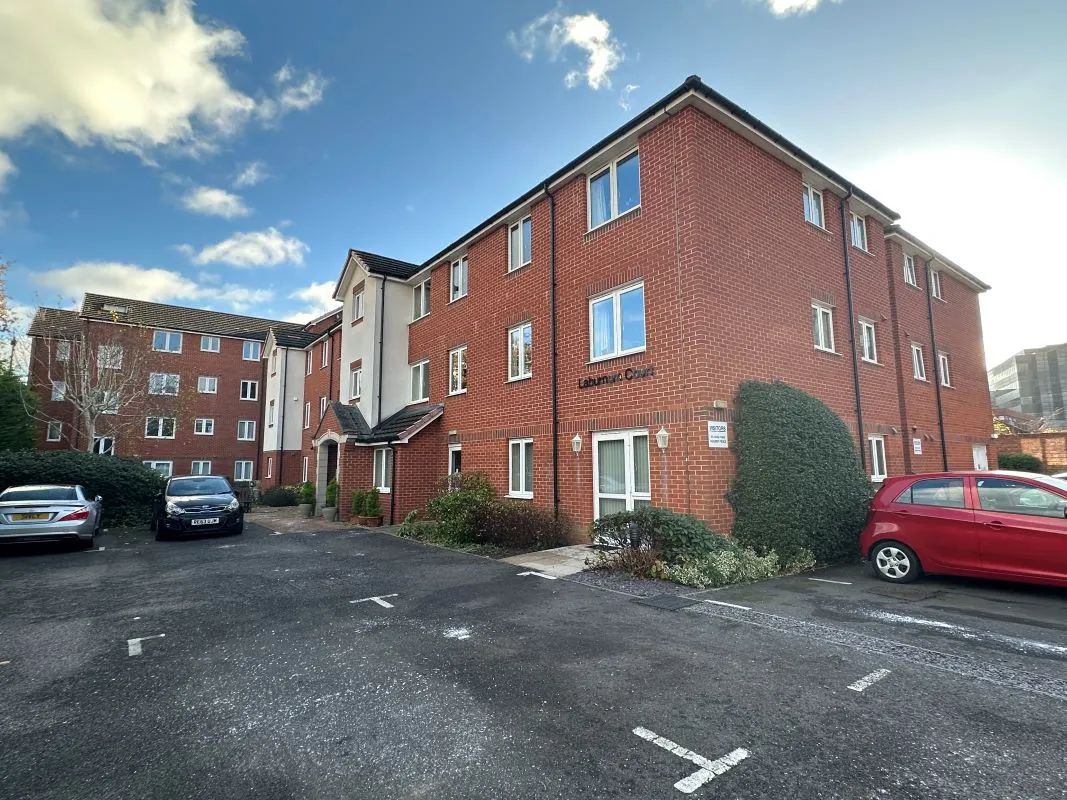 10 Laburnum Court, 9 Harefield Road, Uxbridge, Middlesex, UB8 1FQ
