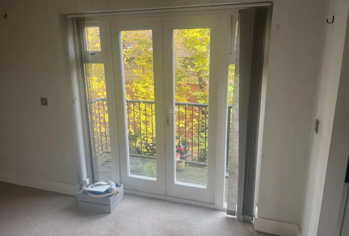 Apartment 12 Queenswood Lodge, 61a Main Road, Romford, Essex, RM2 5EH