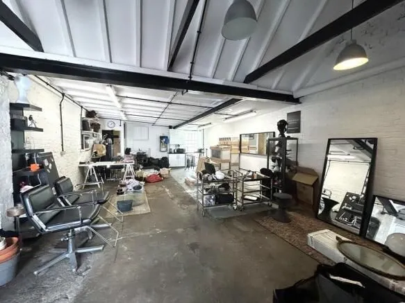 153 Forest Road, London, E17 6HE
