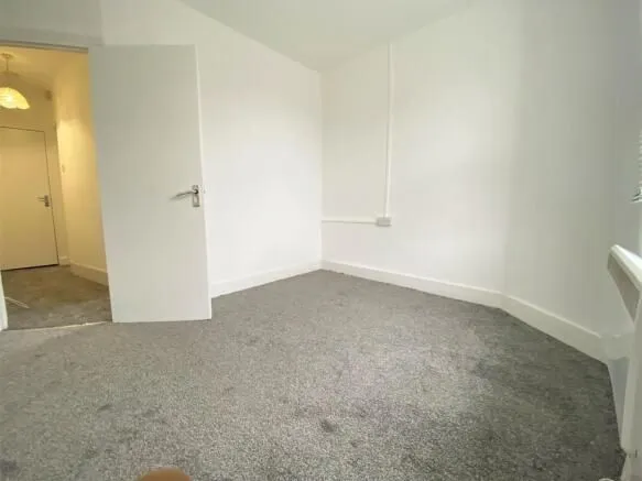 153 Forest Road, London, E17 6HE