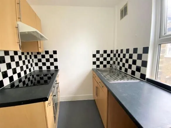 153 Forest Road, London, E17 6HE