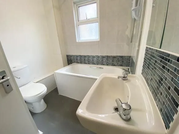 153 Forest Road, London, E17 6HE