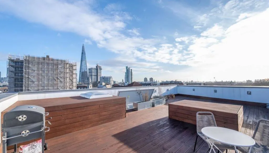 Penthouse Flat, 280 Borough High Street, London, Southwark, SE1 1JS