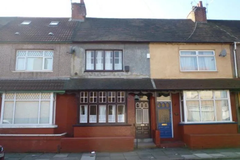 156 Briardale Road, Liverpool L18 5EJ