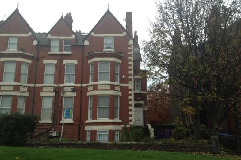 Flat 2, 3 Newsham Drive, Liverpool L6 7UG