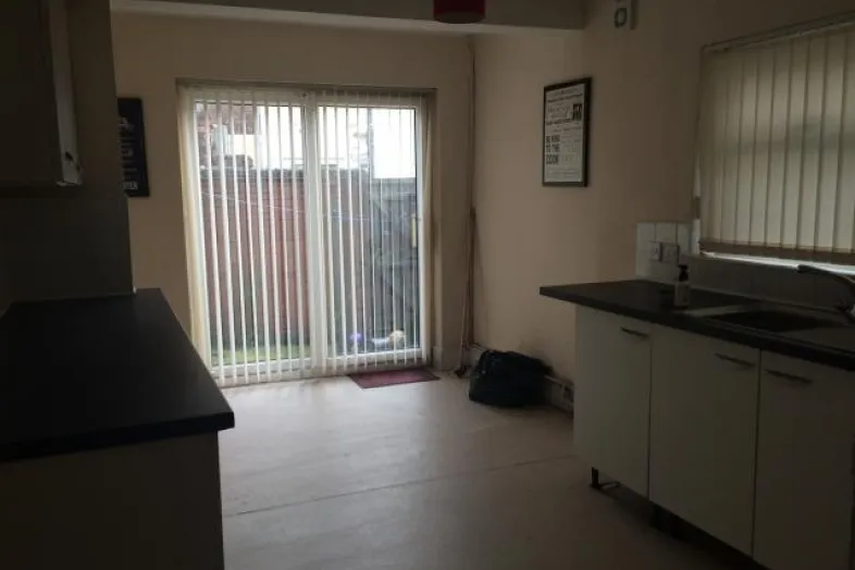 130 Delamore Street, Liverpool L4 3SX