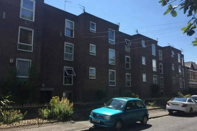 Apt 10, Grassendale Court, Grassendale Road, Liverpool L19 0LY