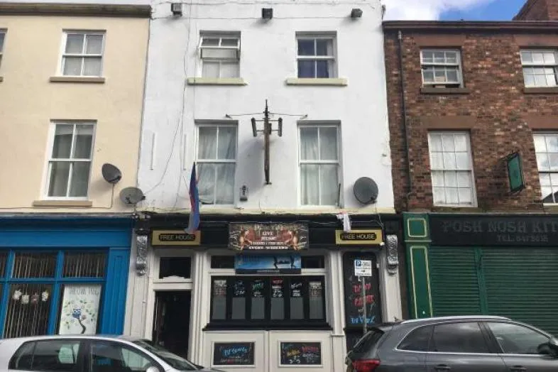 The Lion Public House, 68 Market Street, Birkenhead, Merseyside CH41 5BT