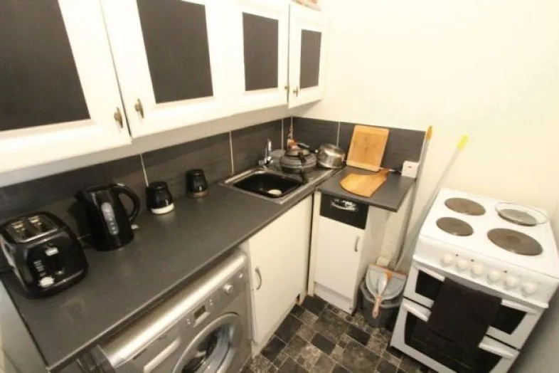 34 Litherland Road, Bootle, Merseyside L20 3HZ