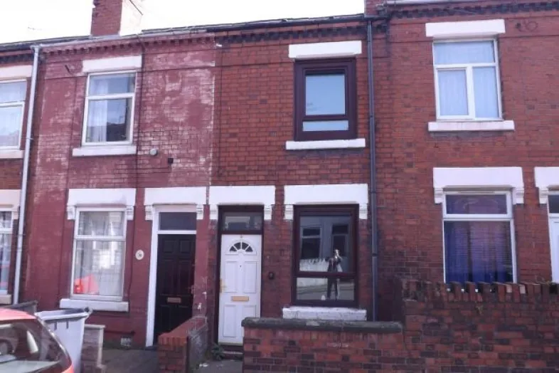 8 Edge Street, Stoke-on-trent ST6 4HJ