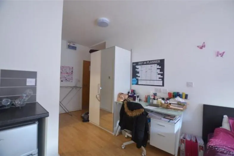 30 Libertas Studios, 48 St. James Street, Liverpool L1 0AB