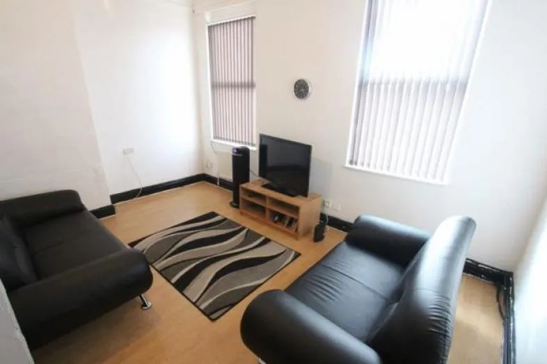 34 Litherland Road, Bootle, Merseyside L20 3HZ