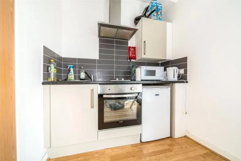 35 Libertas Studios, 48 St. James Street, Liverpool L1 0AB