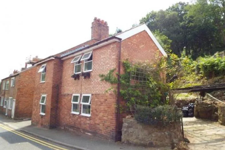 46 Castle Street, Caergwrle, Wrexham, Clwyd LL12 9DS
