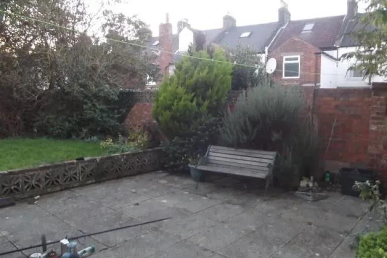 7 St. James Close, Exeter EX4 6QZ