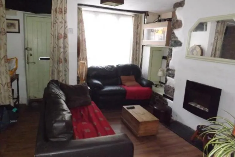 37 New Exeter Street, Chudleigh, Newton Abbot, Devon TQ13 0DA