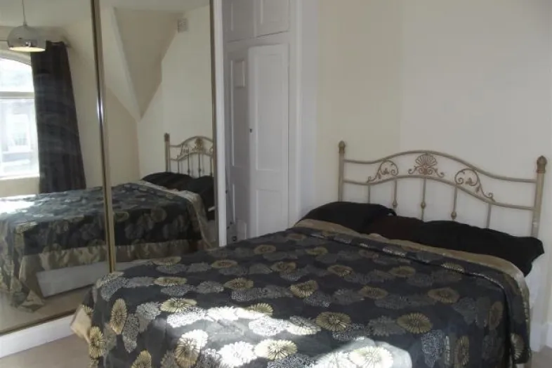 Flat 4, 20 Haldon Road, Exeter EX4 4DZ