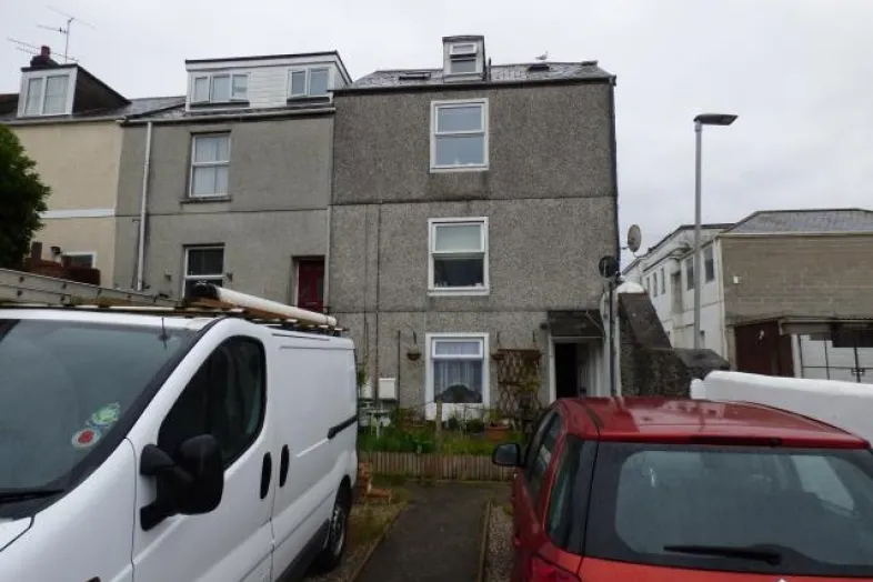 Flat 3, 1 Clarence Place, Morice Town, Plymouth PL2 1SF