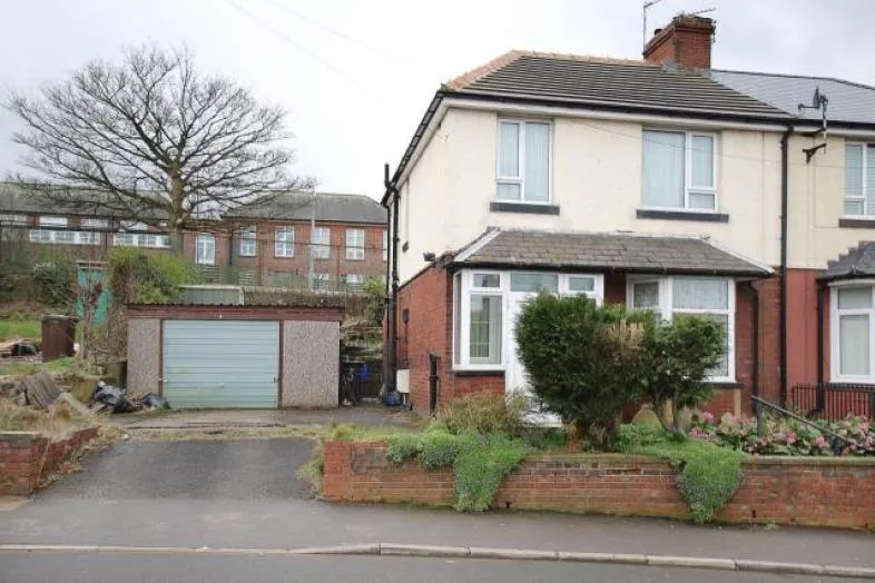 3 Shay Road, Stocksbridge, Sheffield, South Yorkshire S36 1FB
