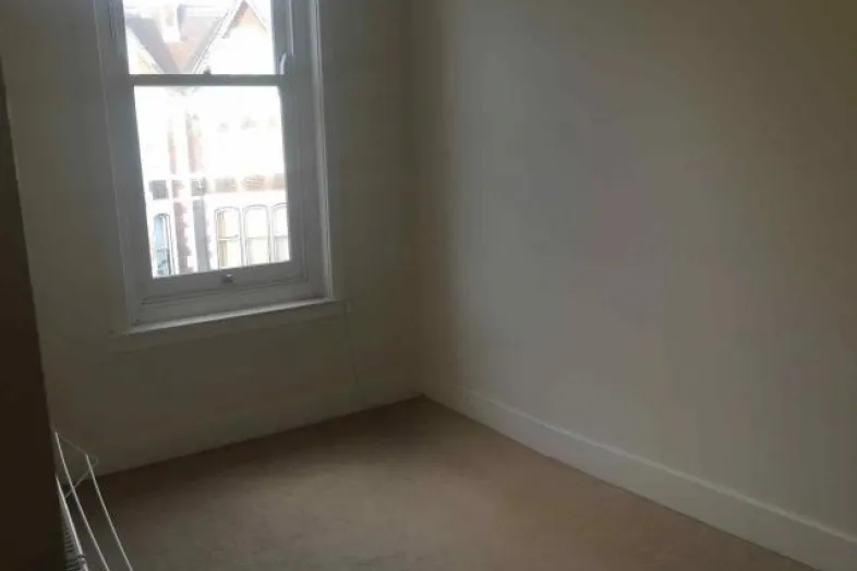 Flat 5, 28 Merton Road, Southsea, Hampshire PO5 2AQ
