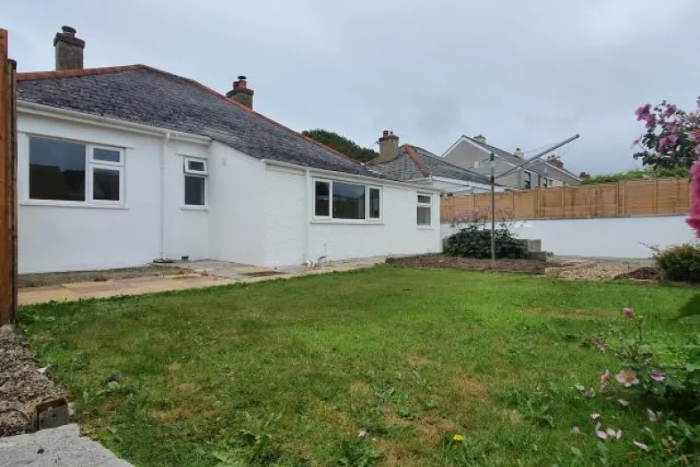 39 Alexandra Road, Illogan, Redruth, Cornwall TR16 4EA
