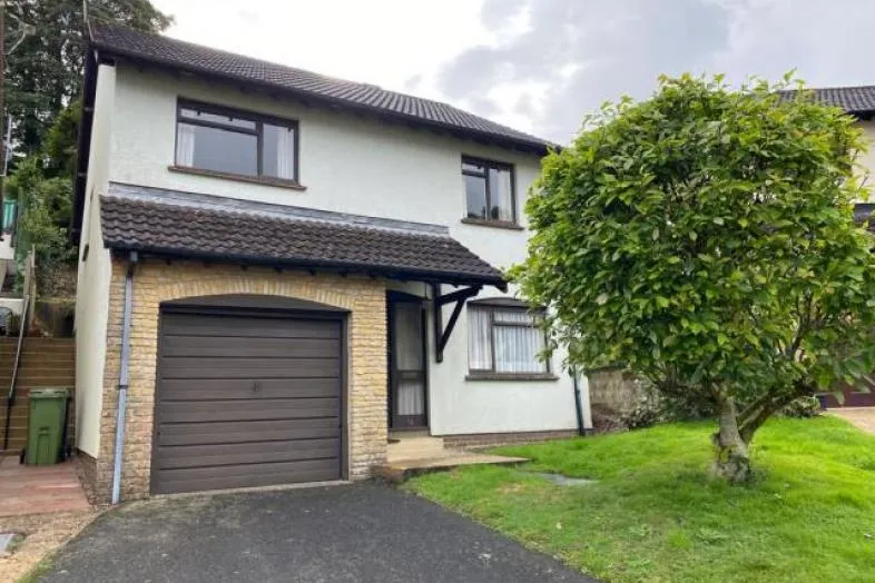 18 The Churchills, Newton Abbot, Devon TQ12 1QN