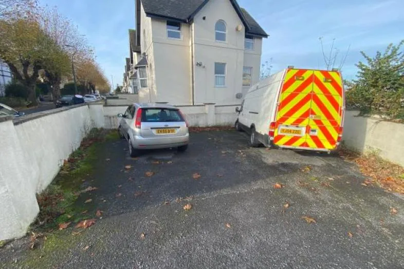 Flat 3, Longpark Lodge, 66 Thurlow Road TQ1 3EG