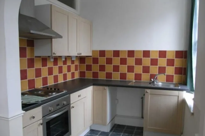 Flat 2, 18 Winner Street, Paignton, Devon TQ3 3BJ