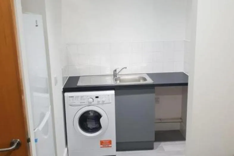 Flat 14, 73 Shandon Court, London Road, Liverpool L3 8HY