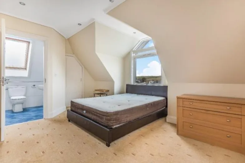 6 Upper Hillcrest, Perranporth, Cornwall TR6 0LA