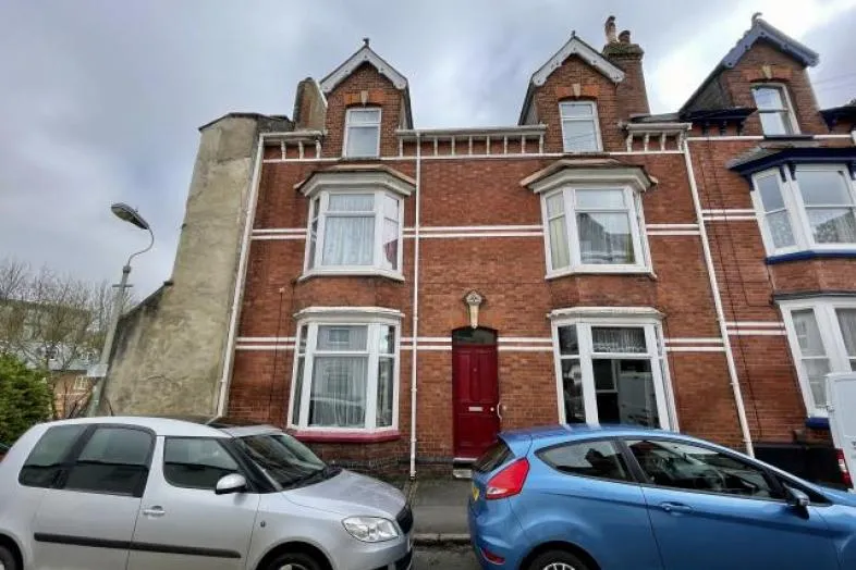 4 Dinham Road, Exeter EX4 4EE