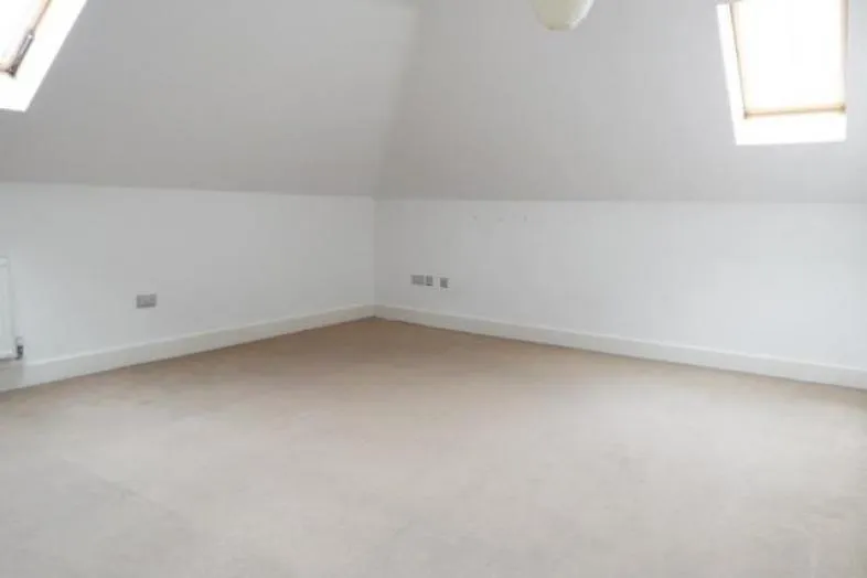 Flat 5, 28 Merton Road, Southsea, Hampshire PO5 2AQ