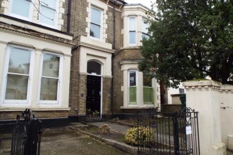 Flat 5, 28 Merton Road, Southsea, Hampshire PO5 2AQ